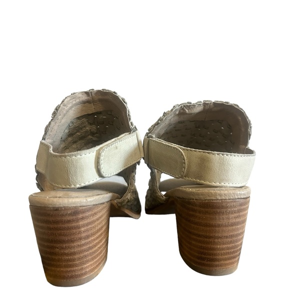 Very Volatile Los Angeles Veronique Color Stone Peep Toe Heeled Sandal NWB 8 - Picture 3 of 6